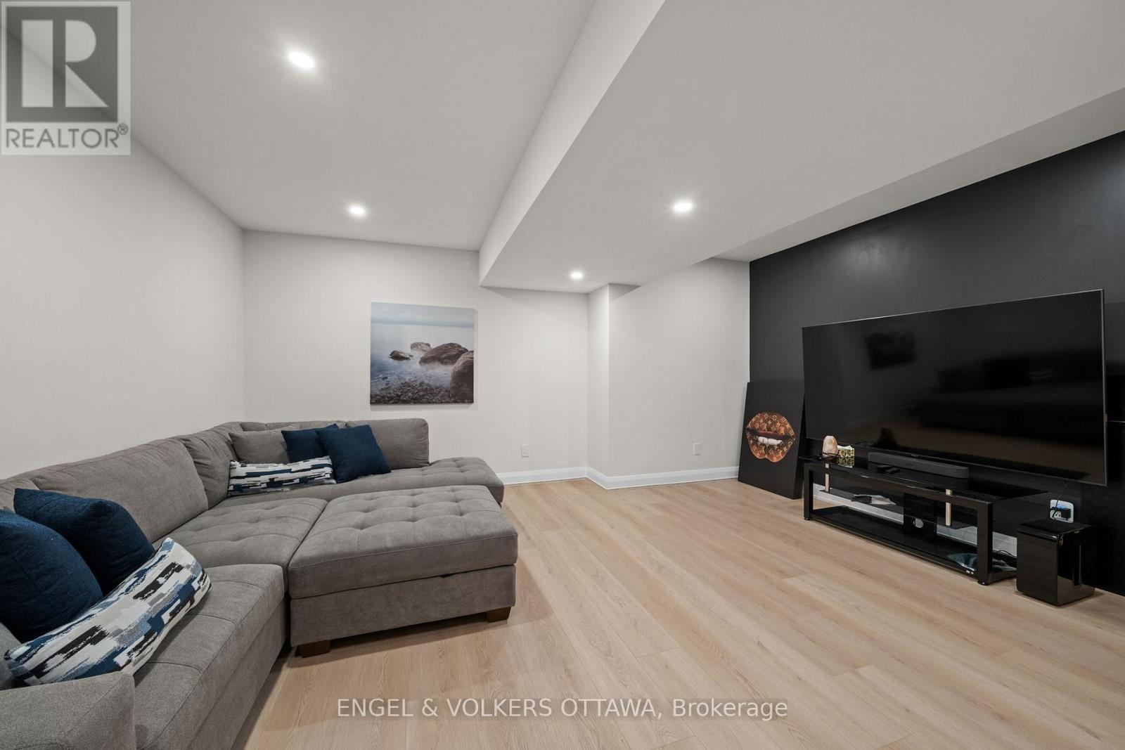 1600 NIGHTSHADE PLACE - 43