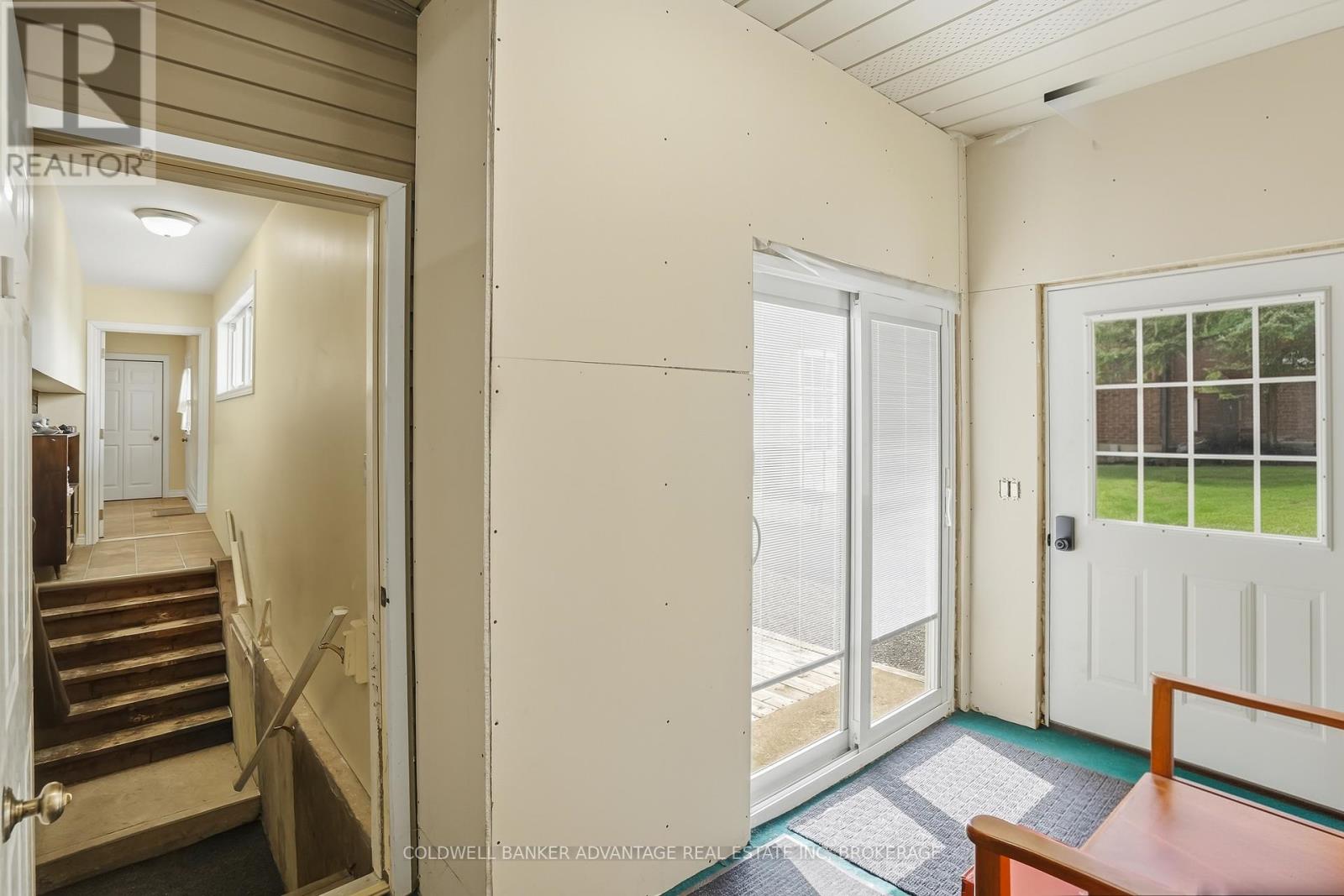 2859 CHIPPAWA ROAD — photo 21