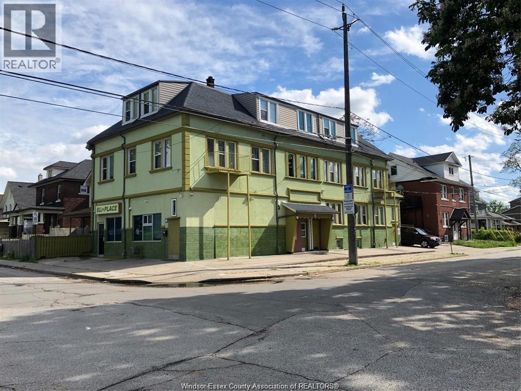 401 PARENT Unit# 11, Windsor, Ontario, N9A2B9 — Photo 2