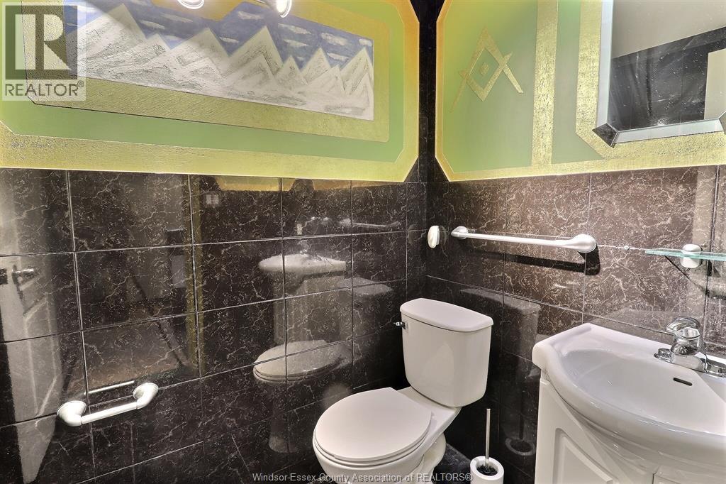 401 PARENT Unit# 11, Windsor, Ontario, N9A2B9 — Photo 9