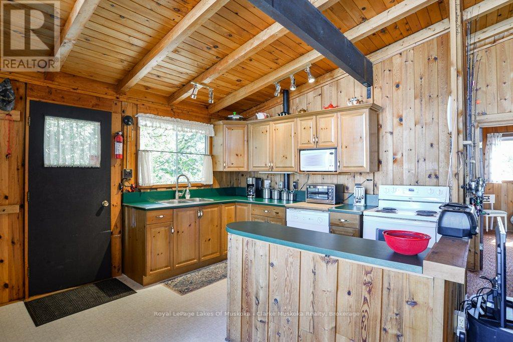 236 PRATTS ROAD — photo 9