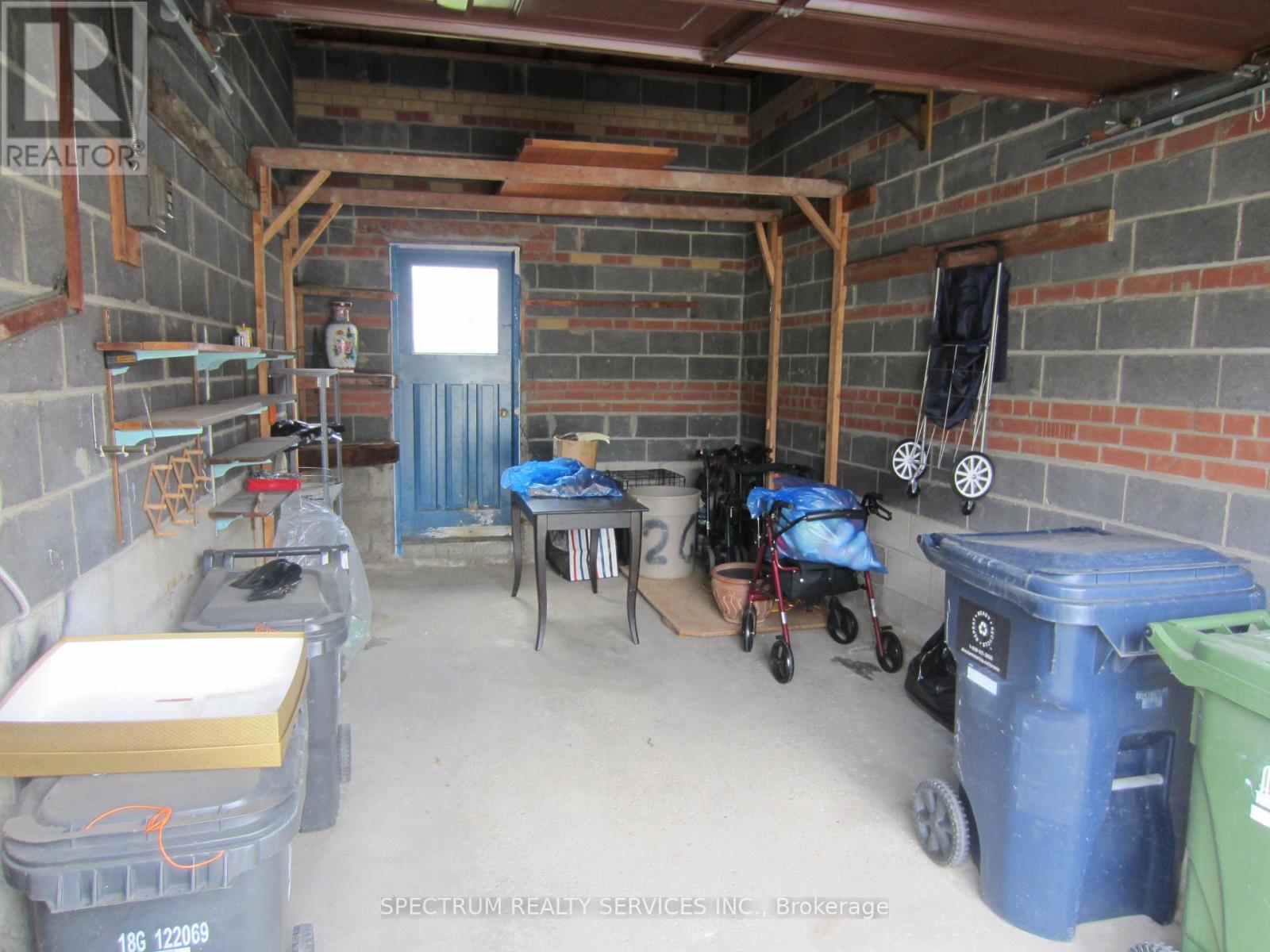 409 PATRICIA AVENUE - 43