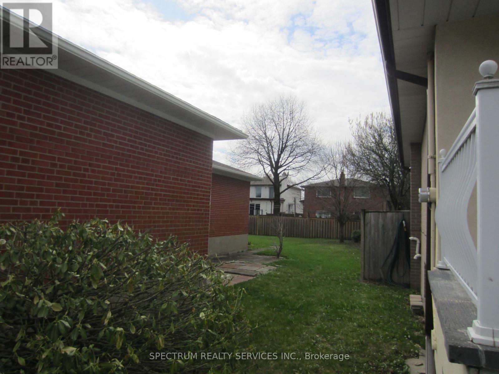 409 PATRICIA AVENUE - 44