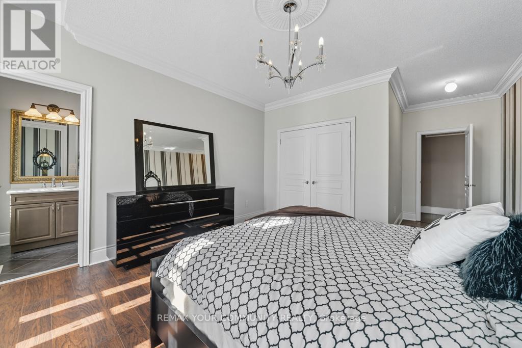 22 LONGTHORPE COURT - 33