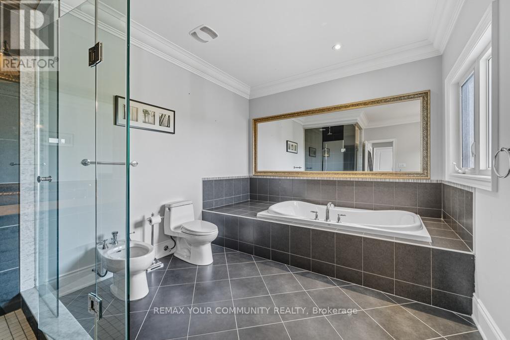 22 LONGTHORPE COURT - 26