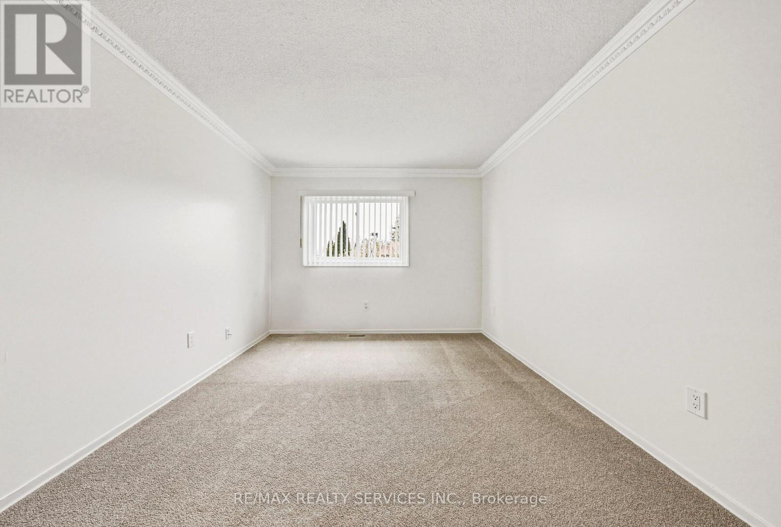 4 MOUNT FOREST DRIVE - 16