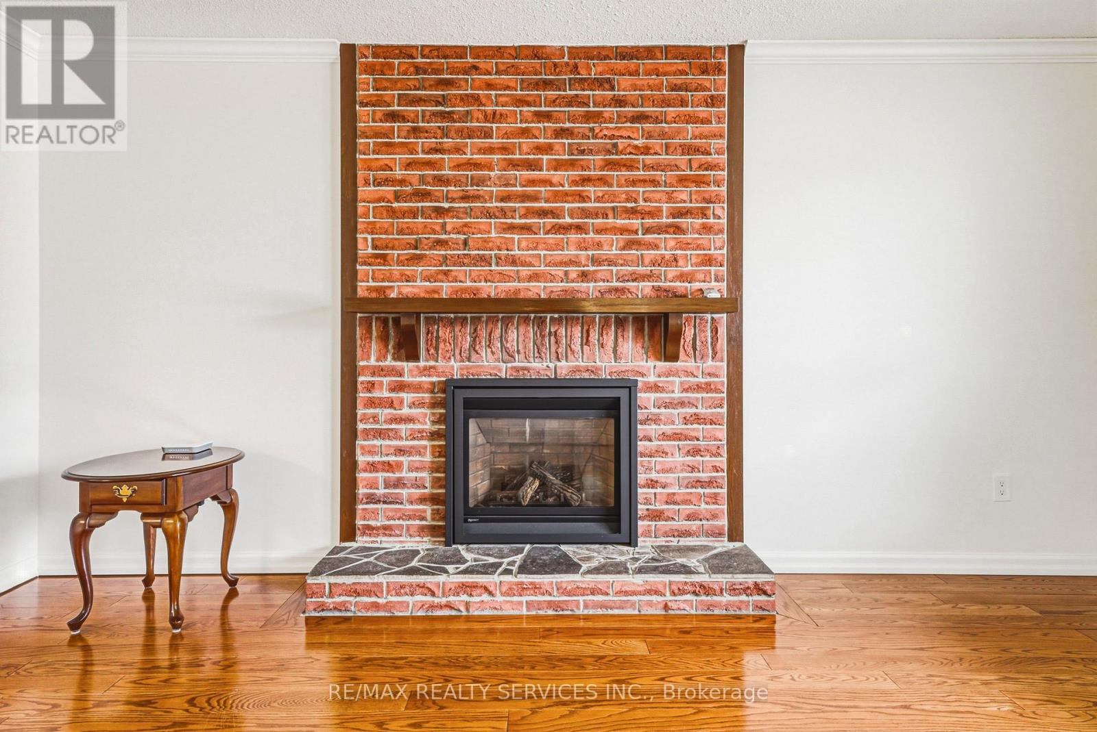 4 MOUNT FOREST DRIVE - 8