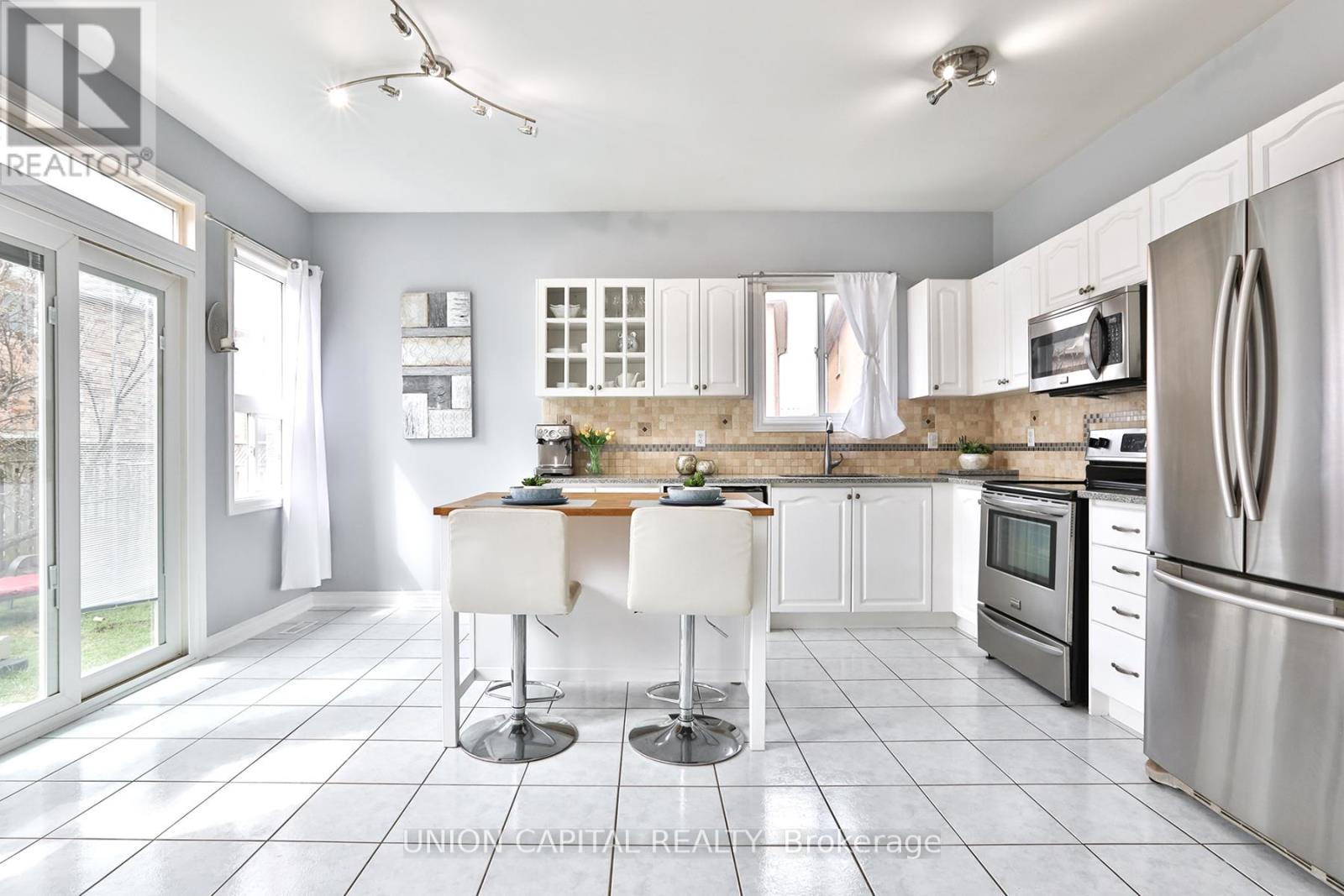81 TEN OAKS BOULEVARD - 19