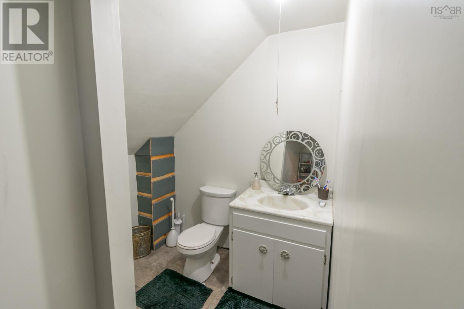 Property 27 of 30 of 245 Stronach Mountain Road