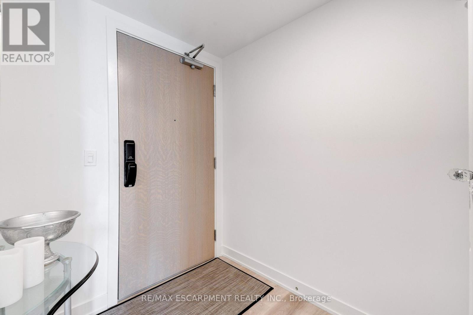 #1707 370 MARTHA STREET - 3