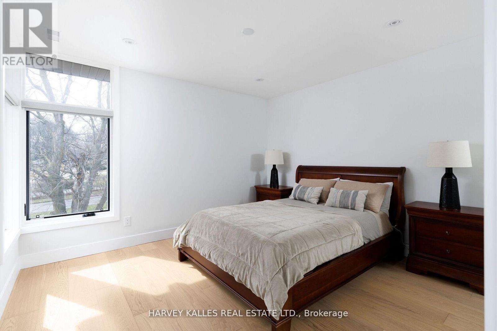 43 BALLACAINE DRIVE - 38