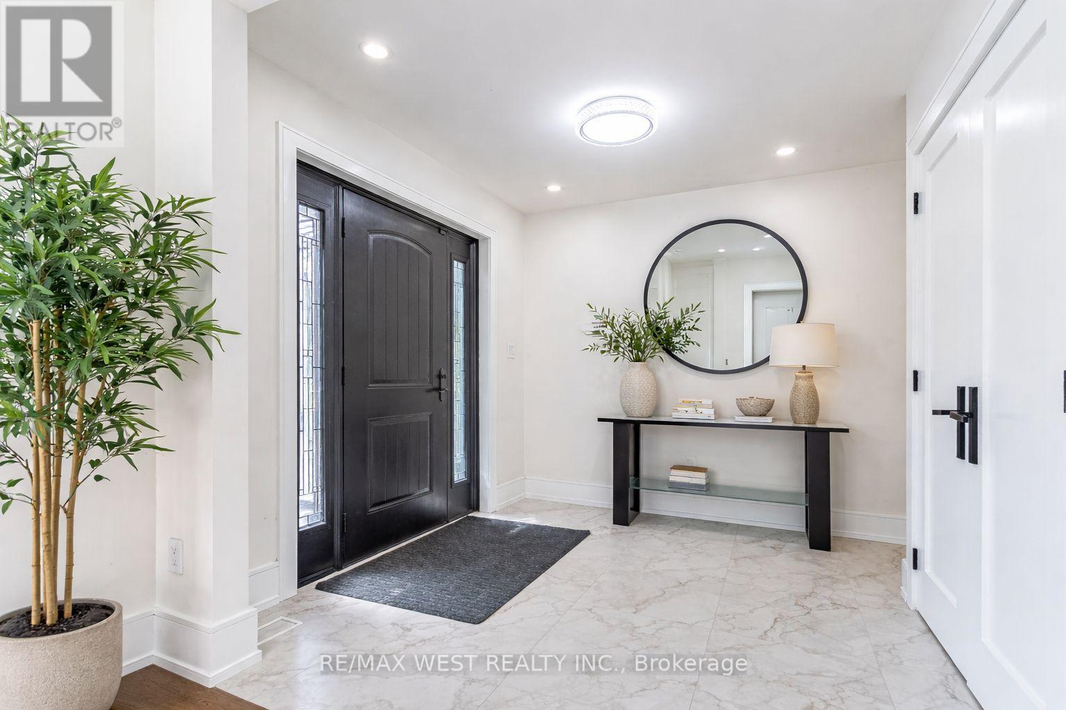 29 BLAKETON ROAD - 5