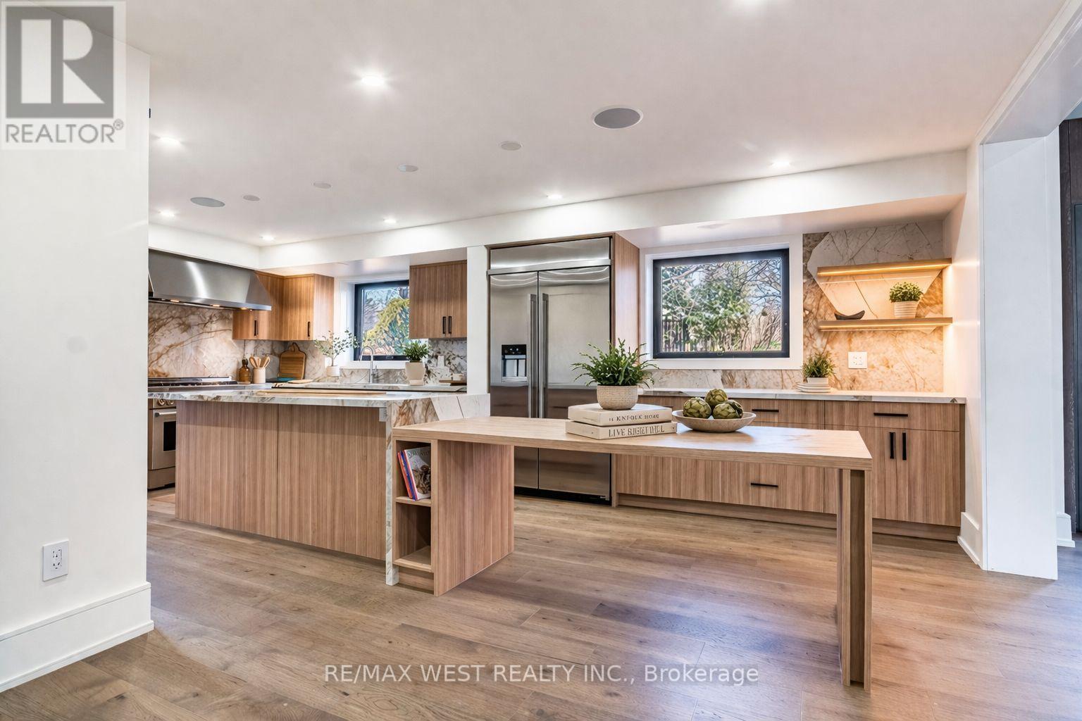 29 BLAKETON ROAD - 9