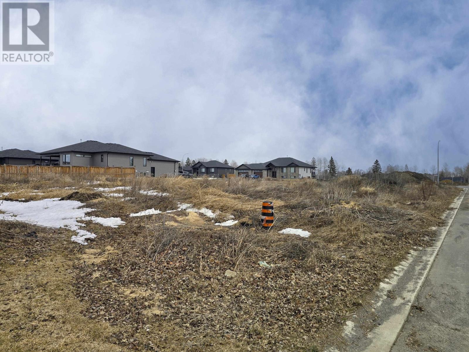 2103 MAGNOLIA DR, THUNDER BAY, Ontario, P7K0J3 — Photo 5