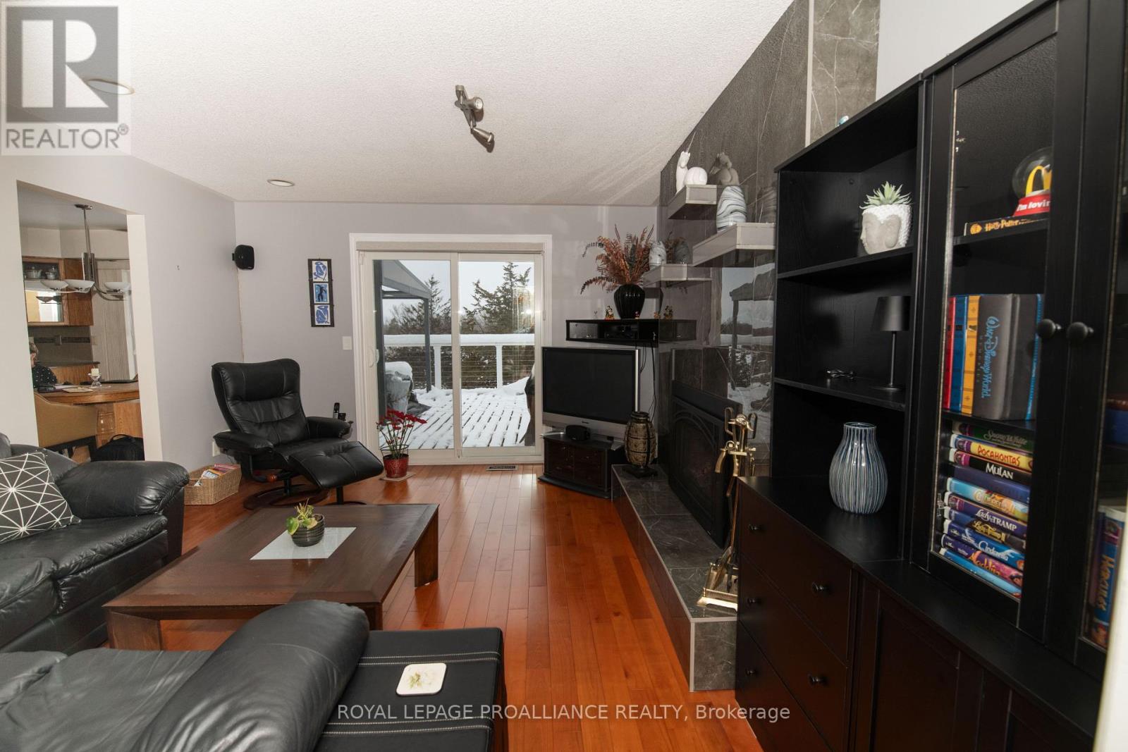 61 SILLS ROAD - 20