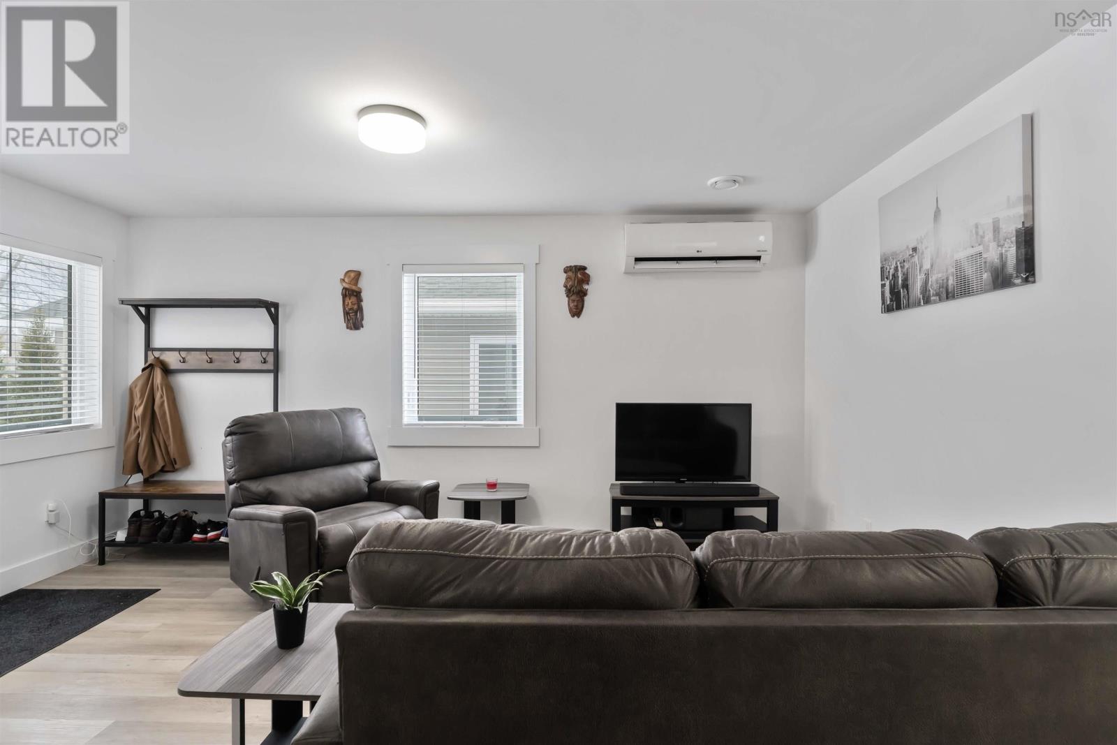 1029 Upper Church Street — photo 14
