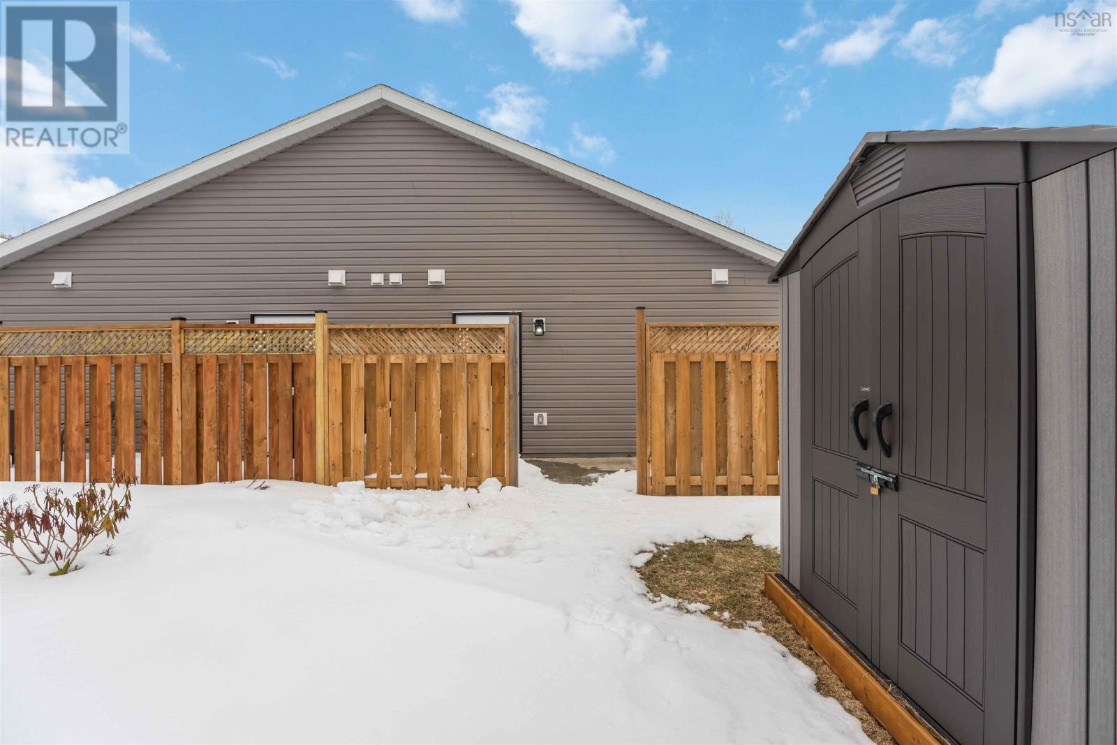 1029 Upper Church Street — photo 23