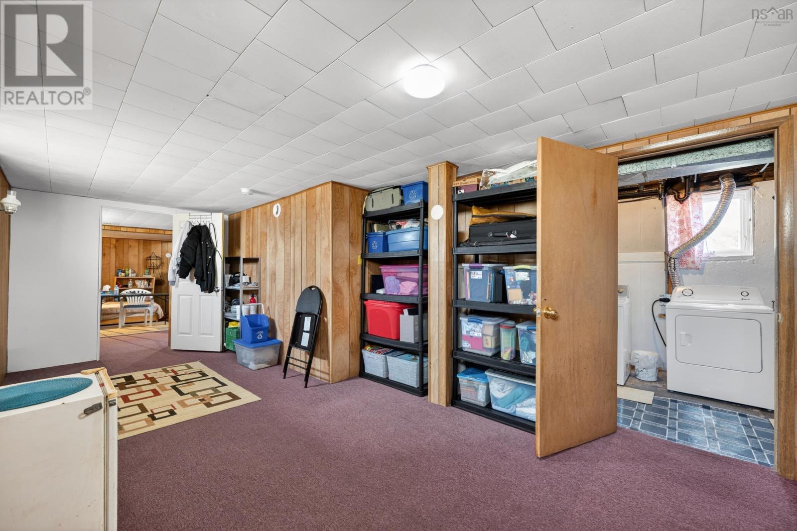 Property 33 of 48 of 123 Maloney Street