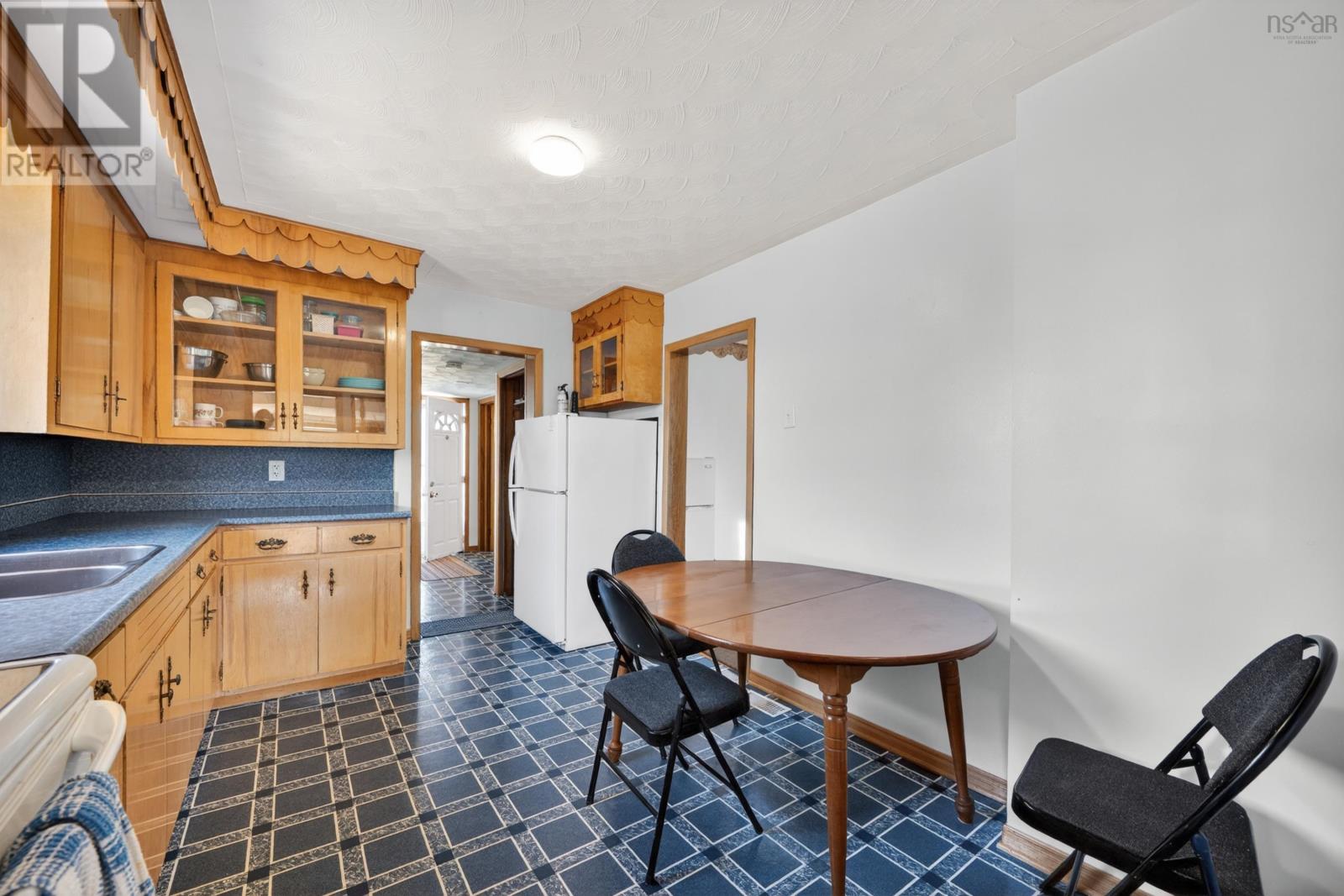 Property 19 of 48 of 123 Maloney Street