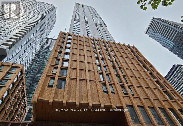 3121 - 28 WIDMER STREET