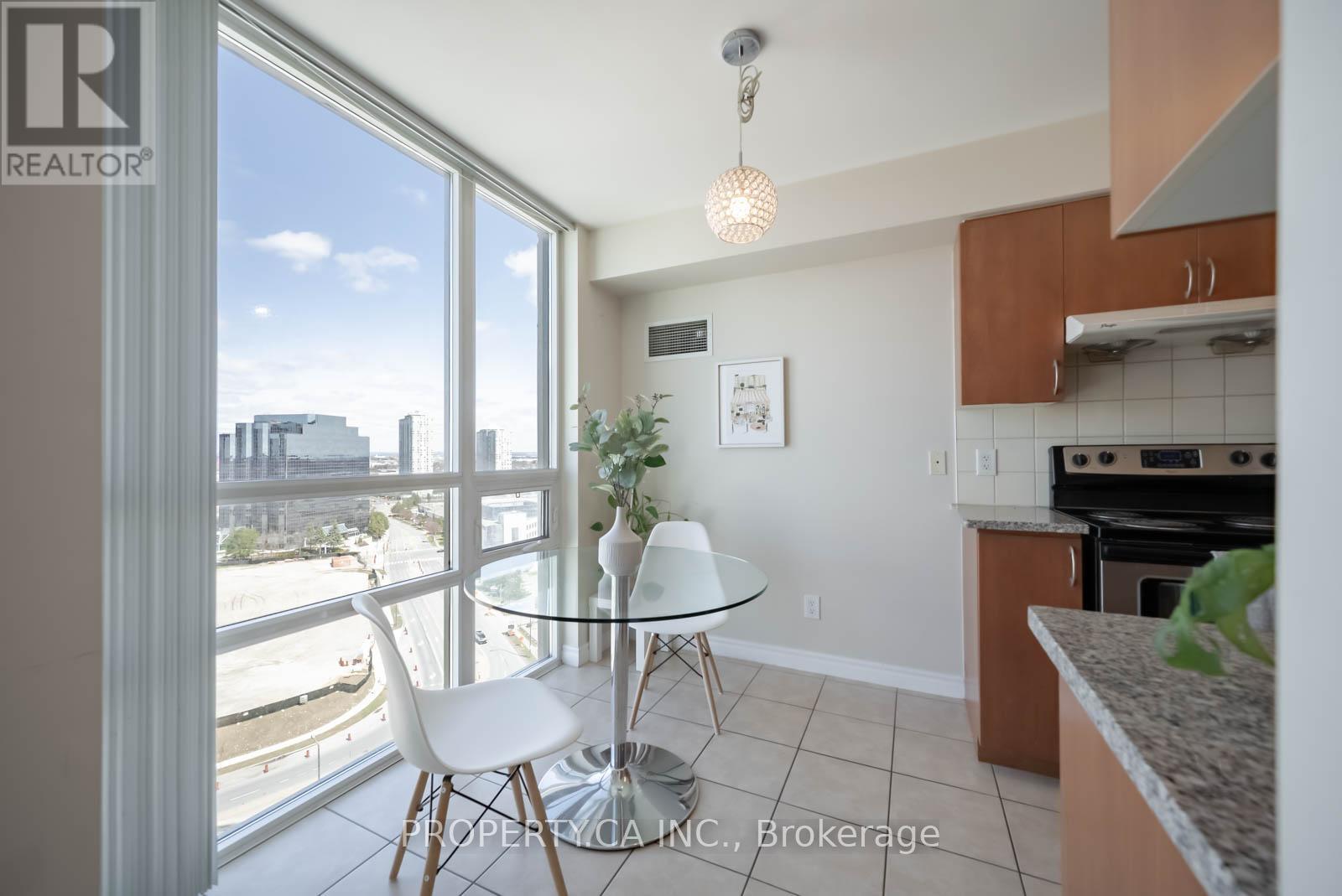 #2003 88 GRANGEWAY AVENUE - 10