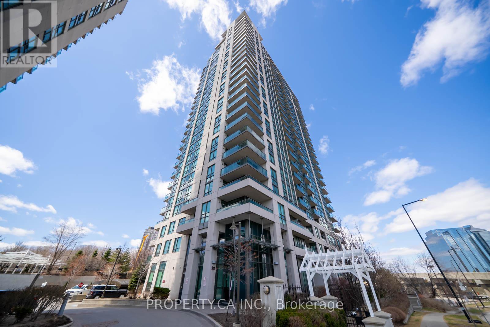 #2003 88 GRANGEWAY AVENUE - 34
