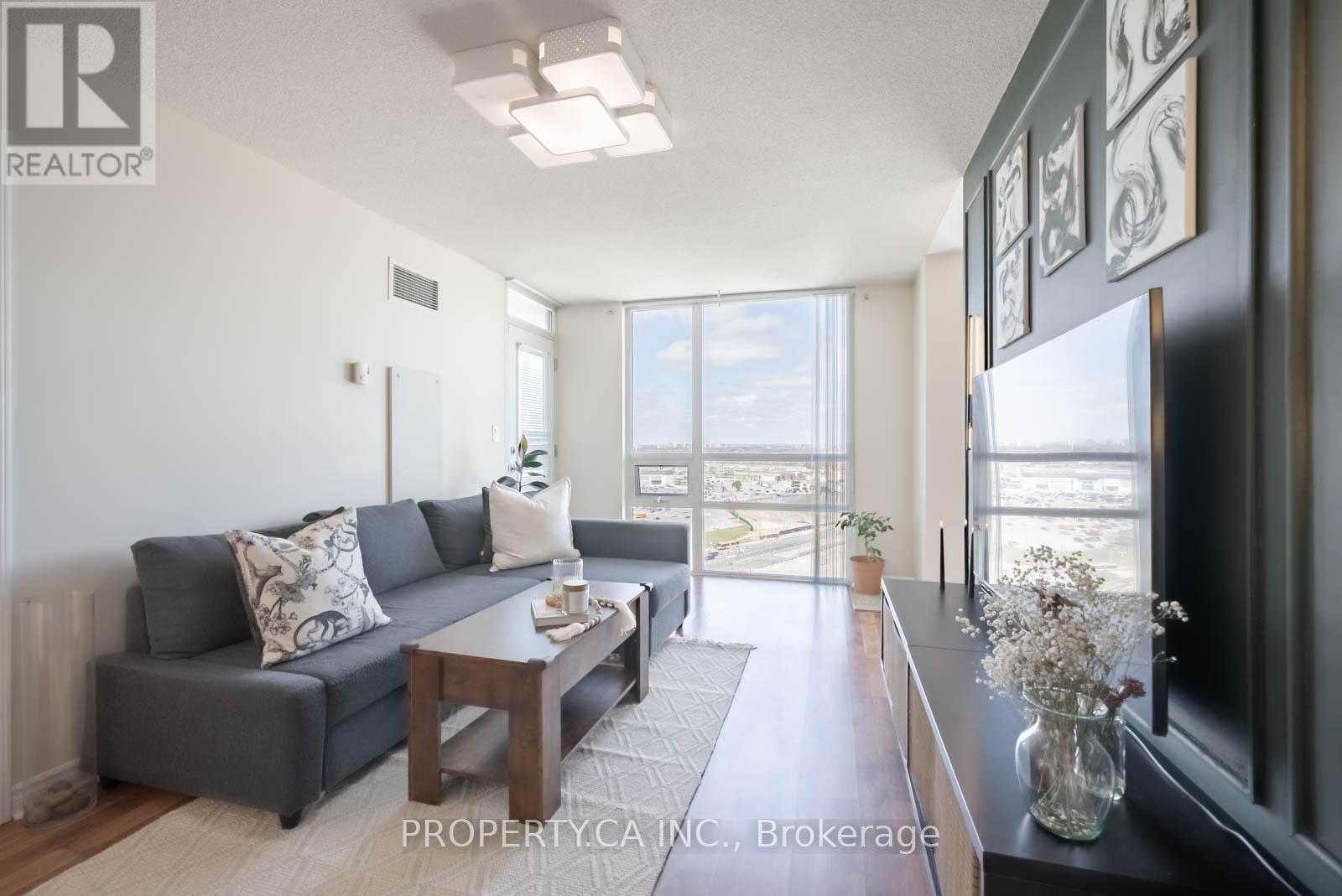 #2003 88 GRANGEWAY AVENUE - 4