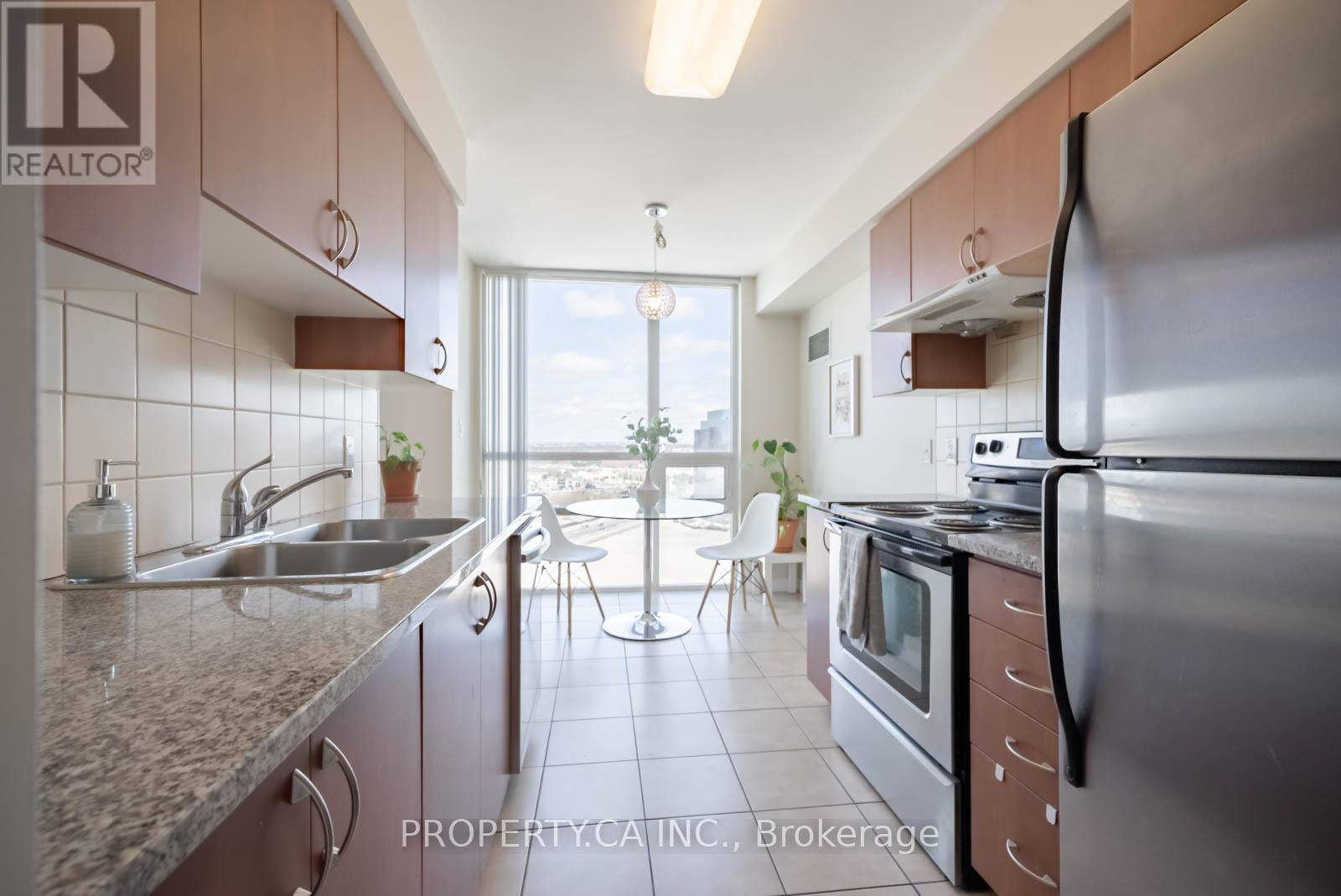 #2003 88 GRANGEWAY AVENUE - 8
