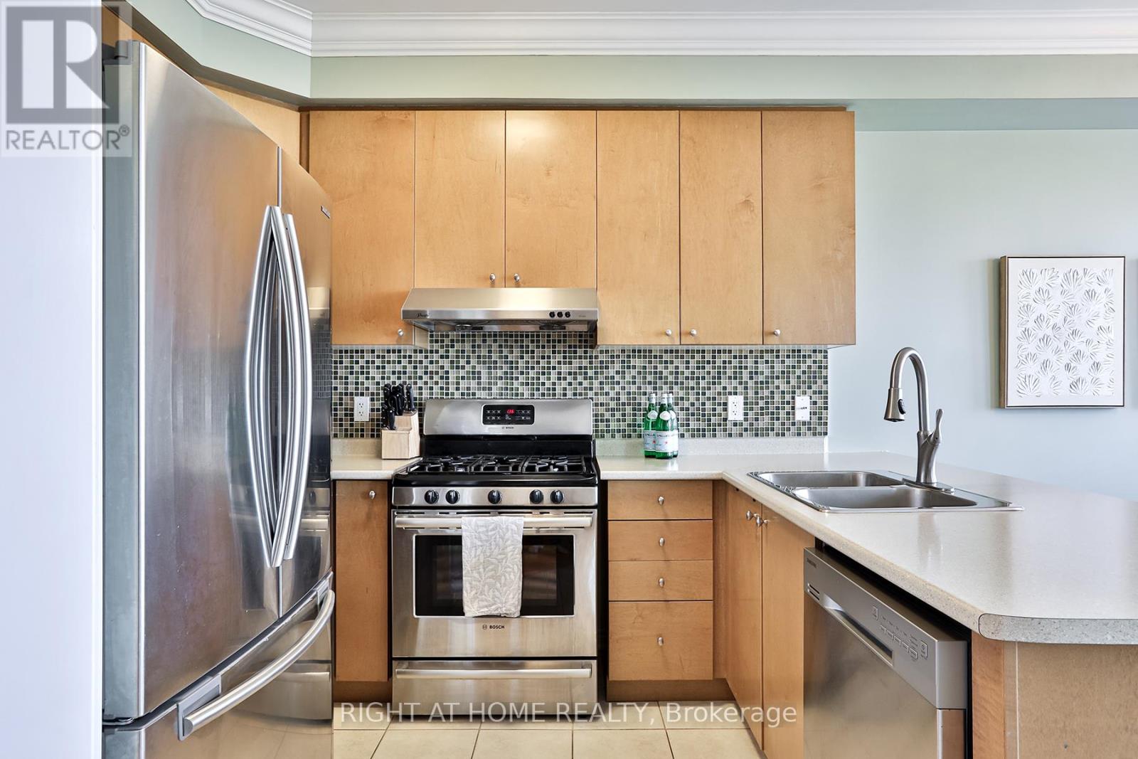 10681 WOODBINE AVENUE - 11