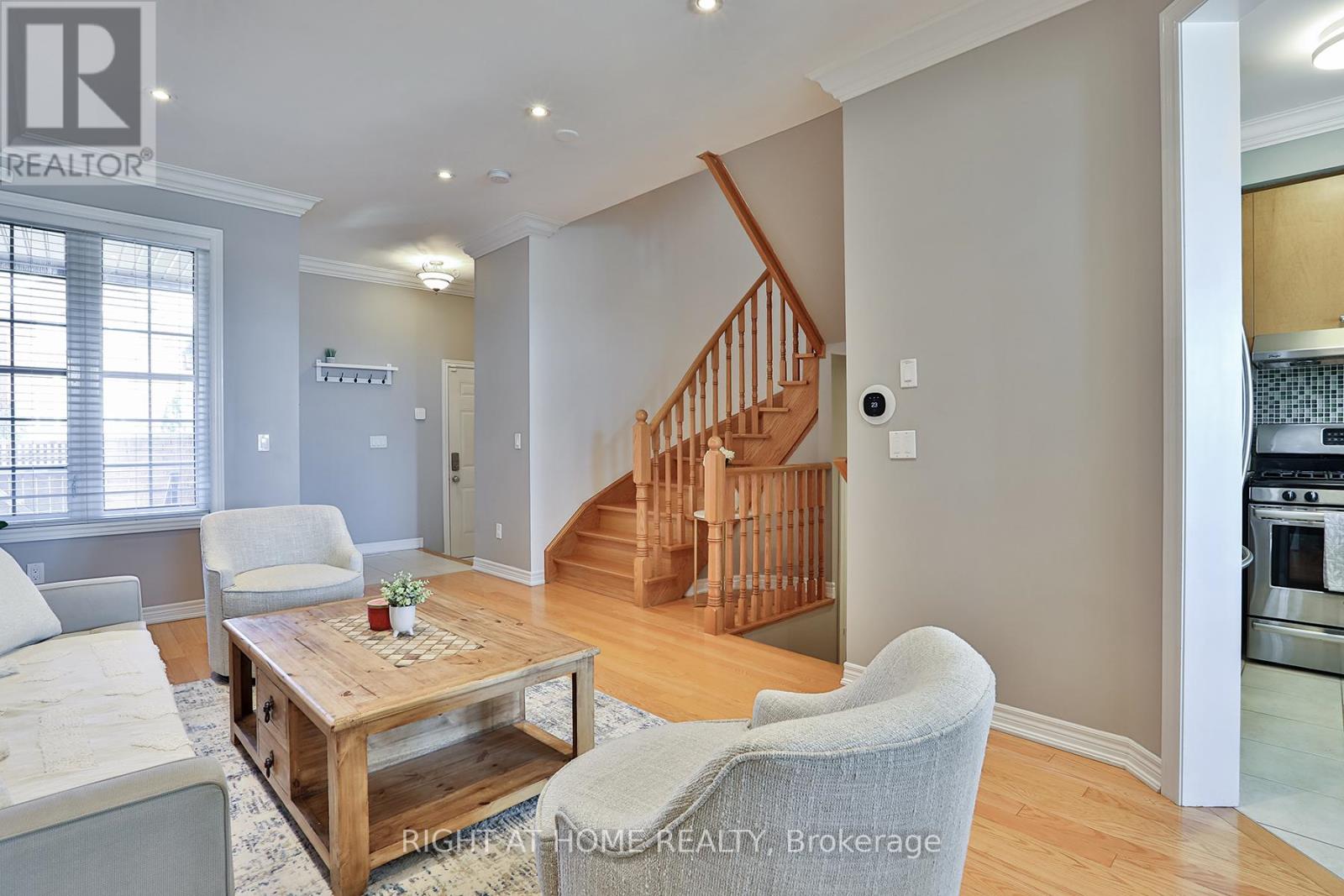 10681 WOODBINE AVENUE - 9