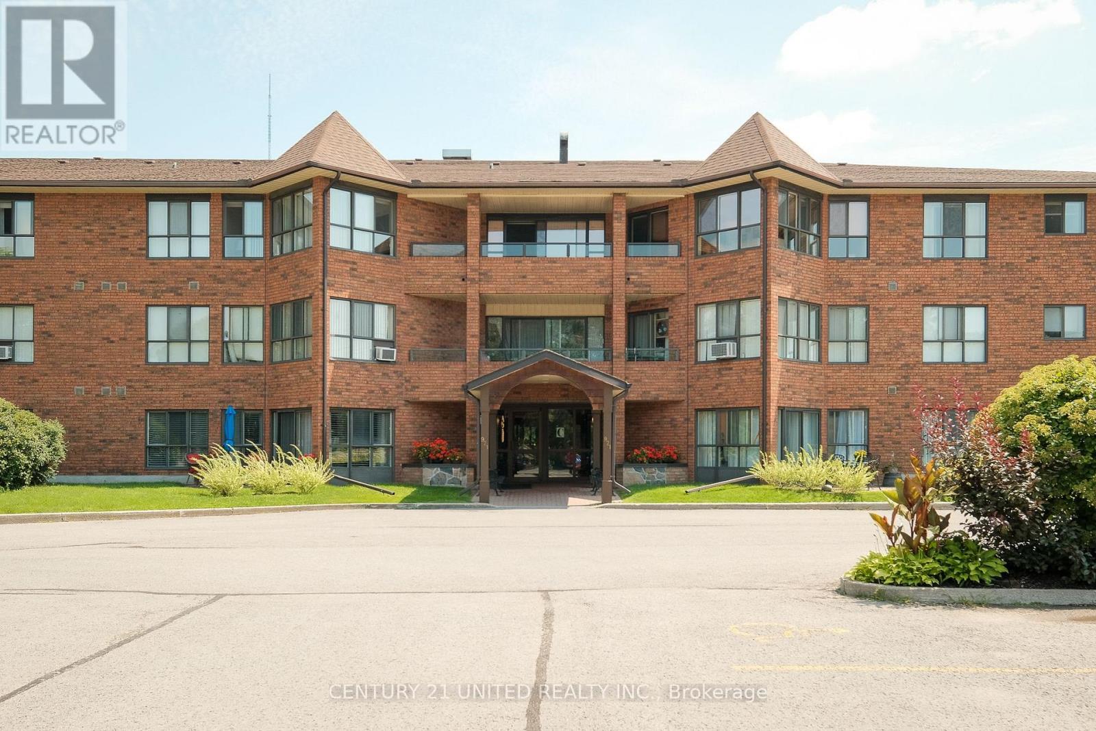 #218 921 ARMOUR ROAD - 18