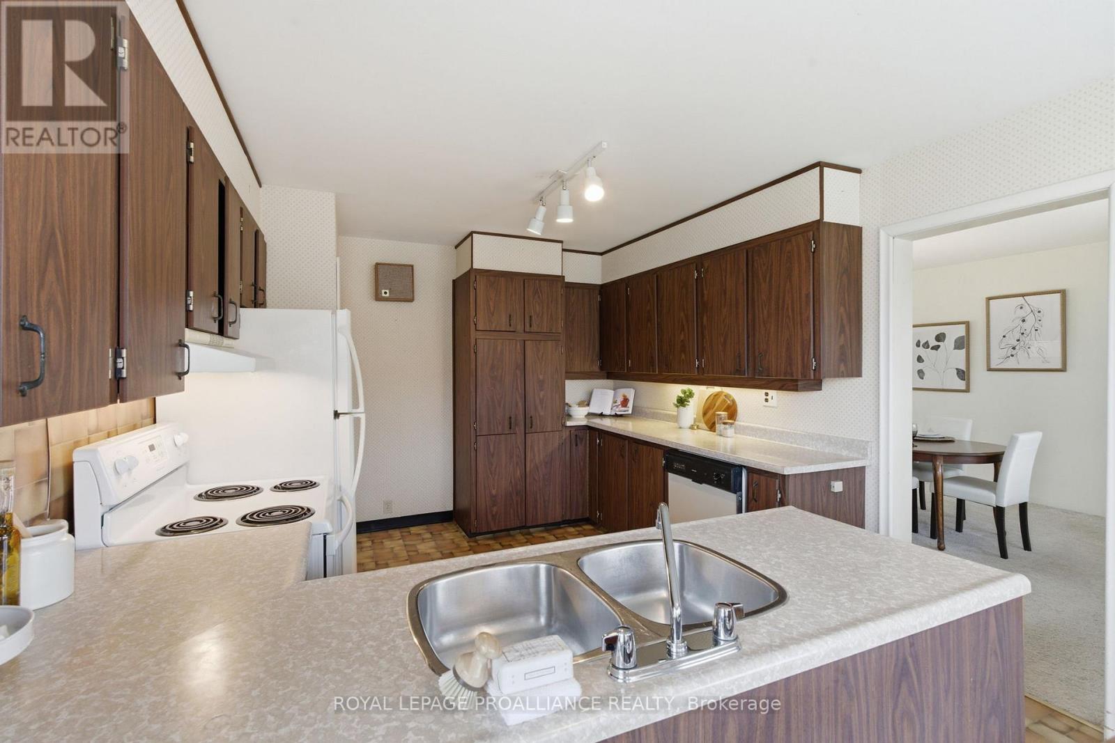 395 HENRY STREET, Cobourg, Ontario, K9A3Z1 — Photo 17