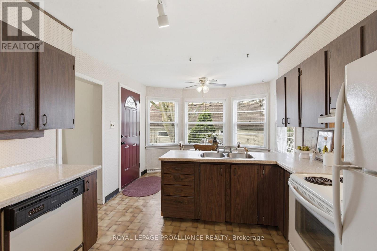 395 HENRY STREET, Cobourg, Ontario, K9A3Z1 — Photo 19