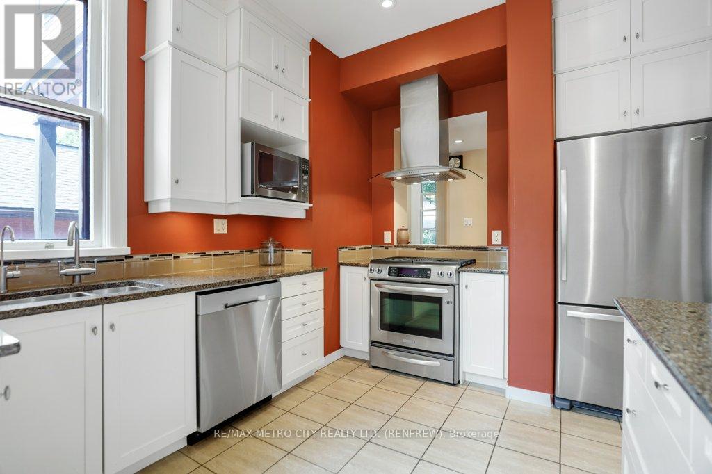 154 QUARRY AVENUE — photo 15