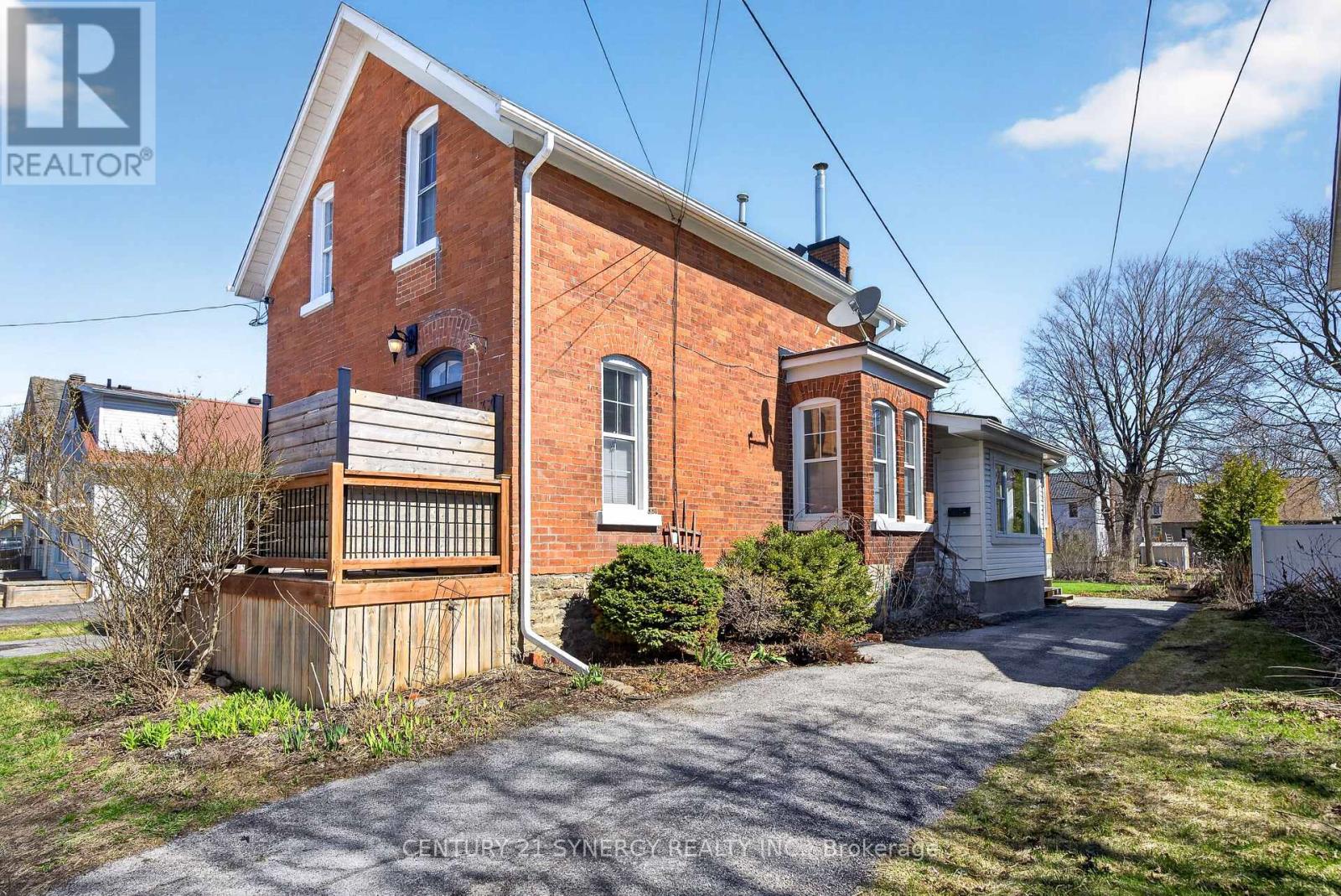 33 NAPOLEON STREET - 1