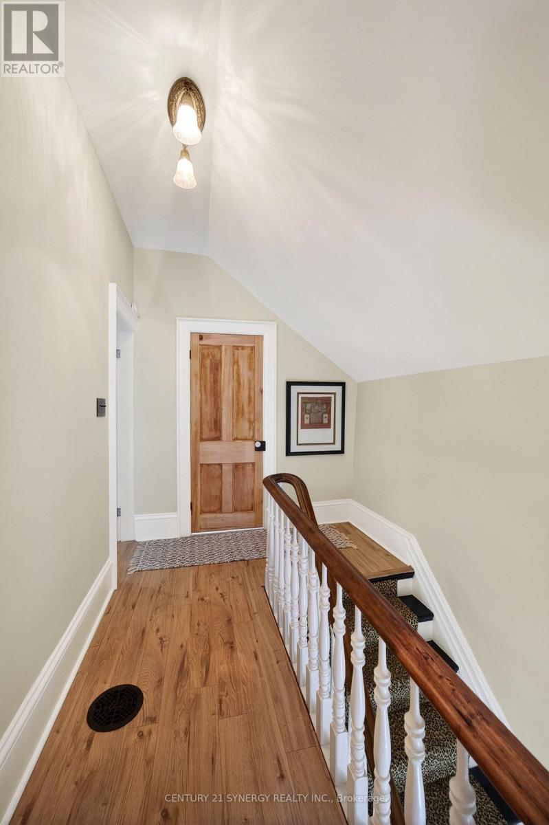 33 NAPOLEON STREET - 16