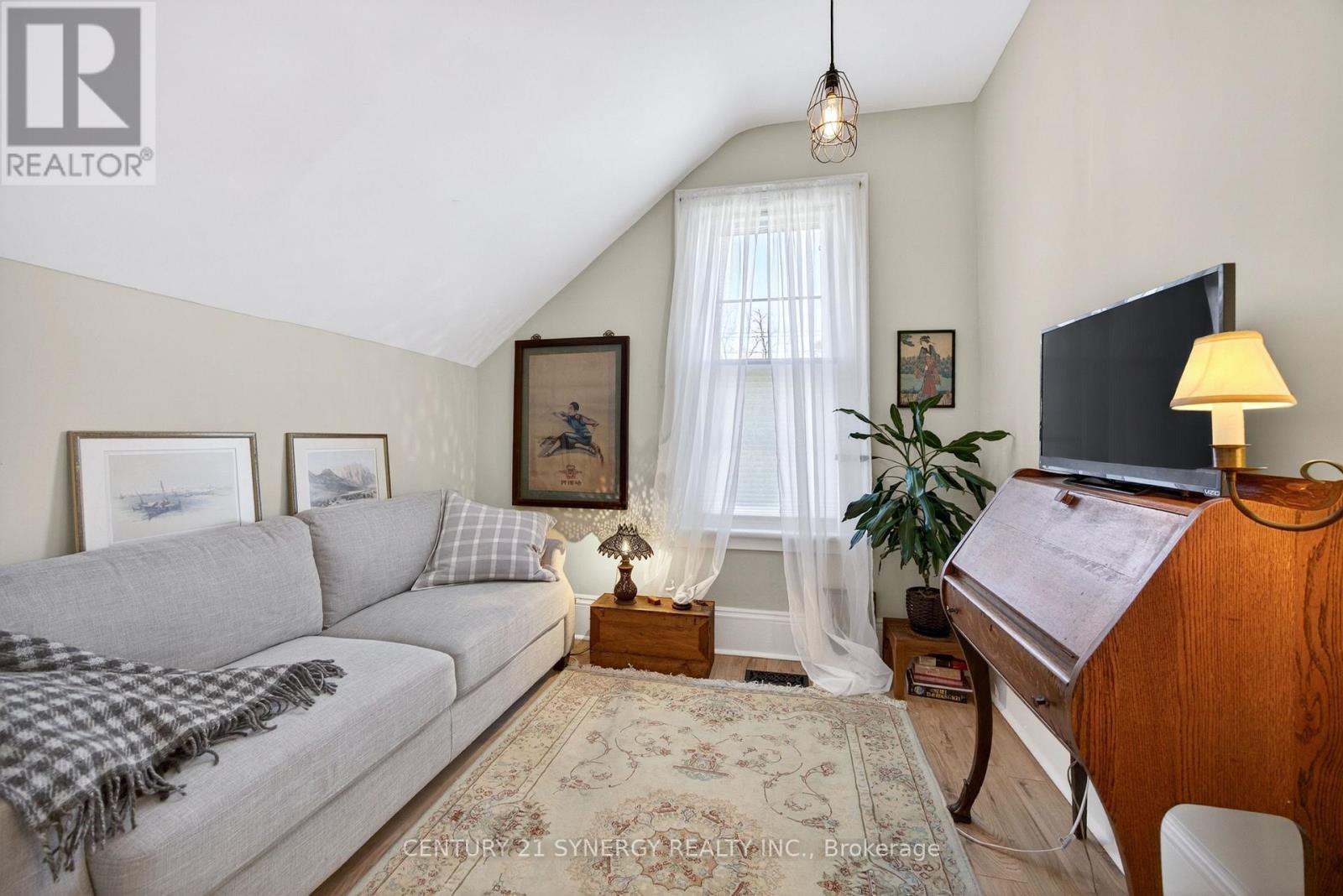 33 NAPOLEON STREET - 18