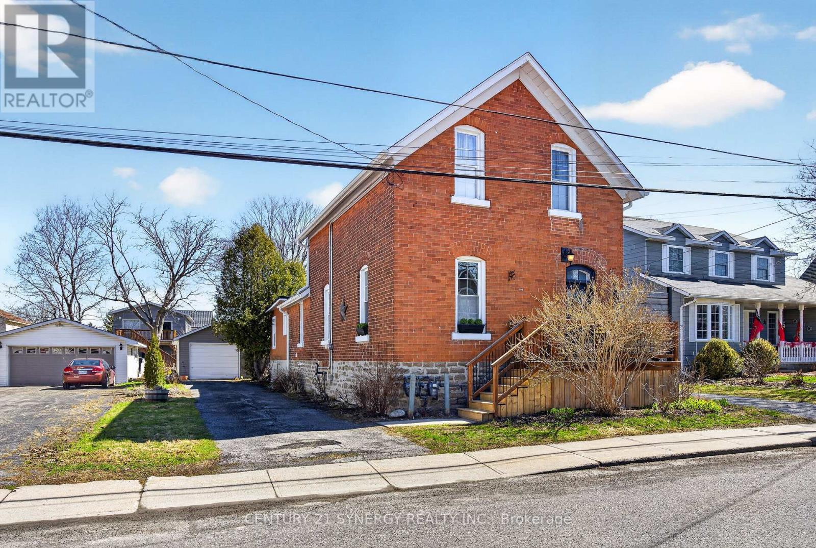 33 NAPOLEON STREET - 2