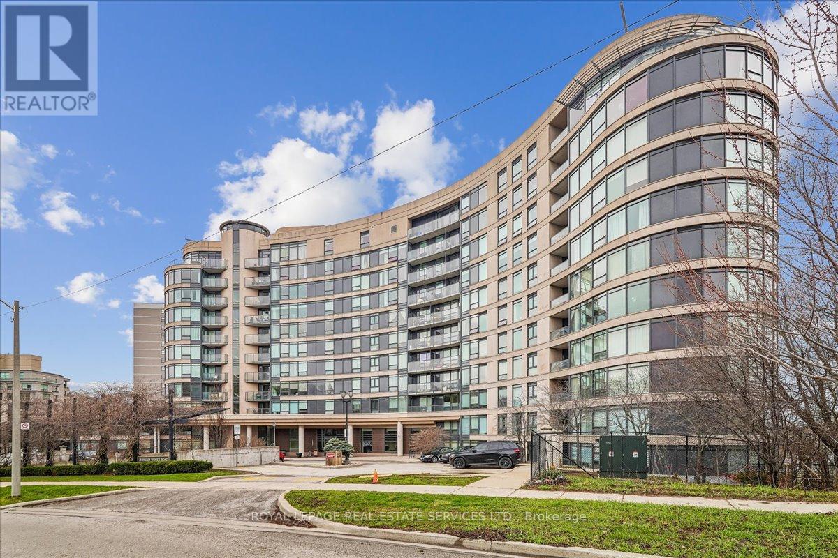 Listing photo of 908 - 18 VALLEY WOODS ROAD