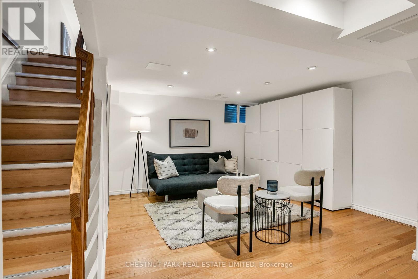 25 BISHOP STREET — photo 42