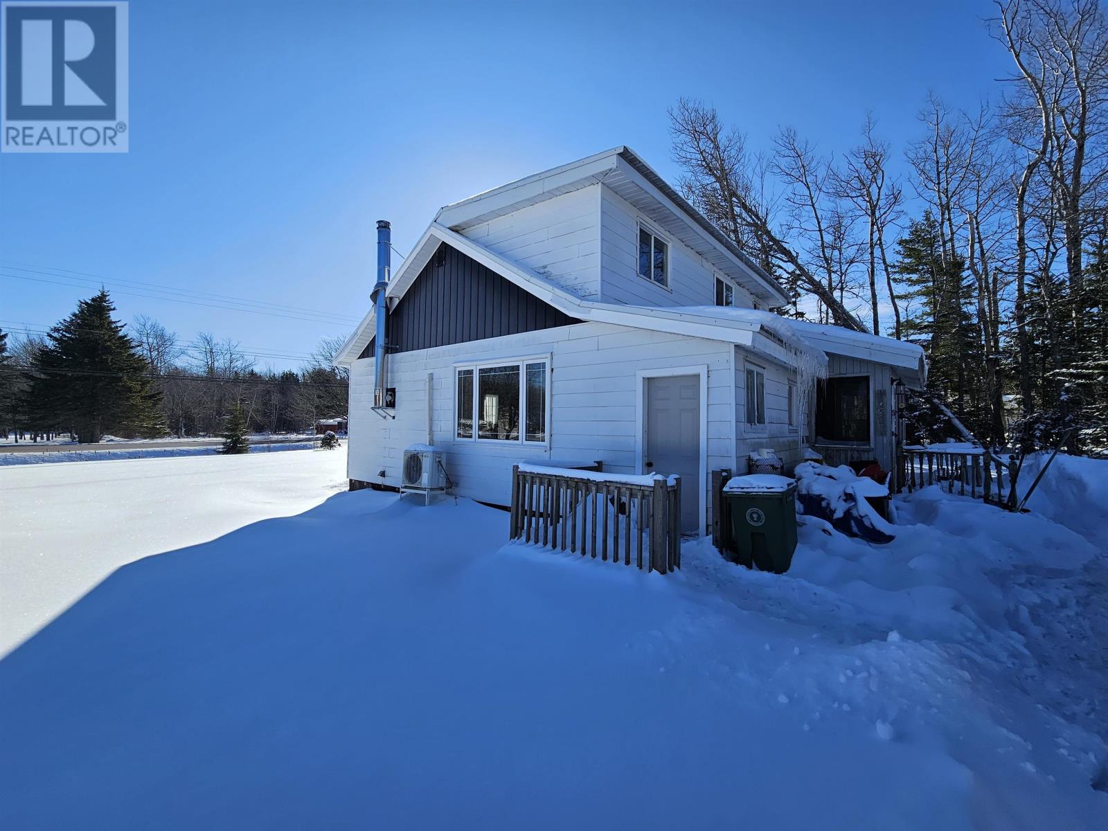 11845 Highway 2 — photo 11