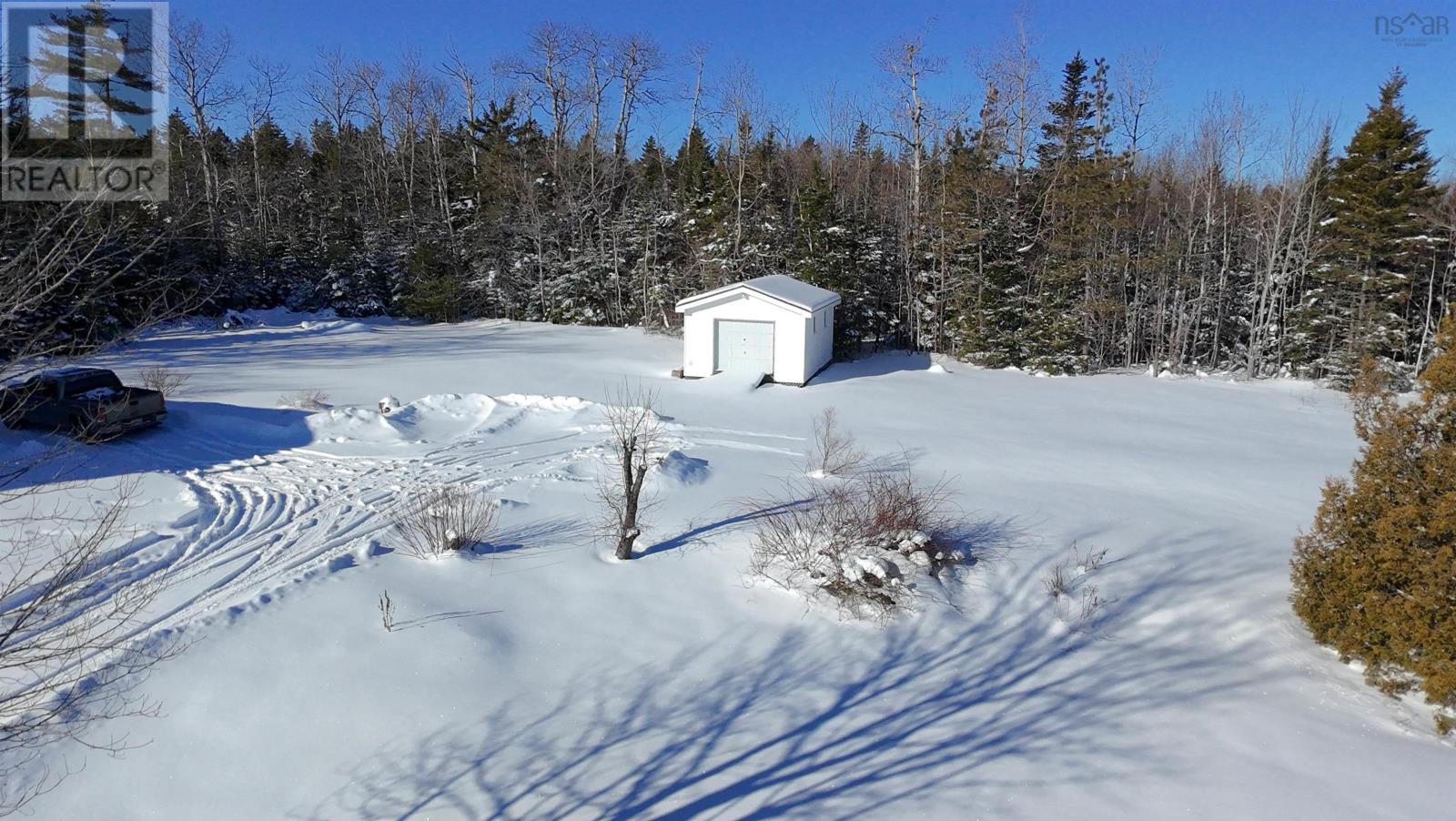 11845 Highway 2 — photo 44