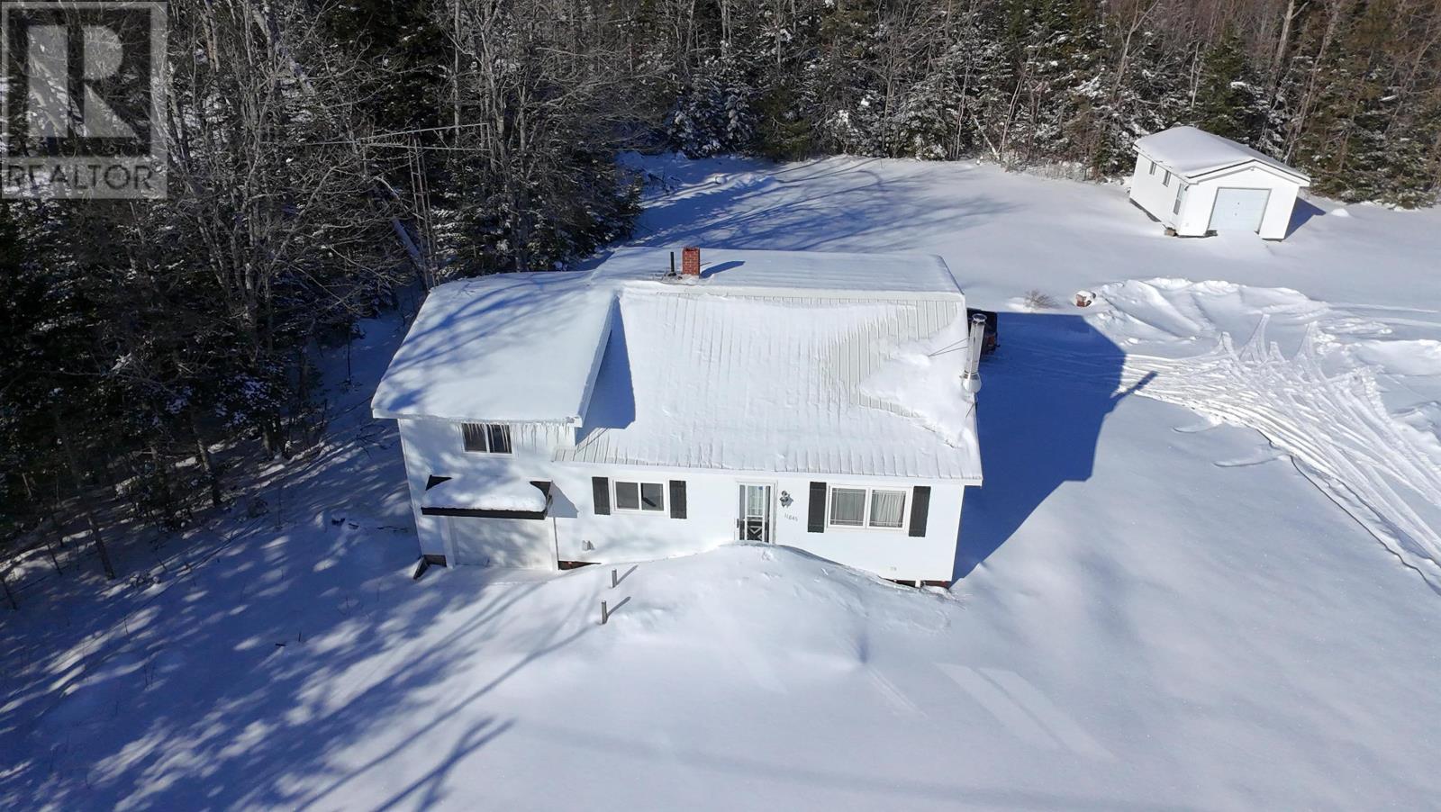 11845 Highway 2 - photo 2