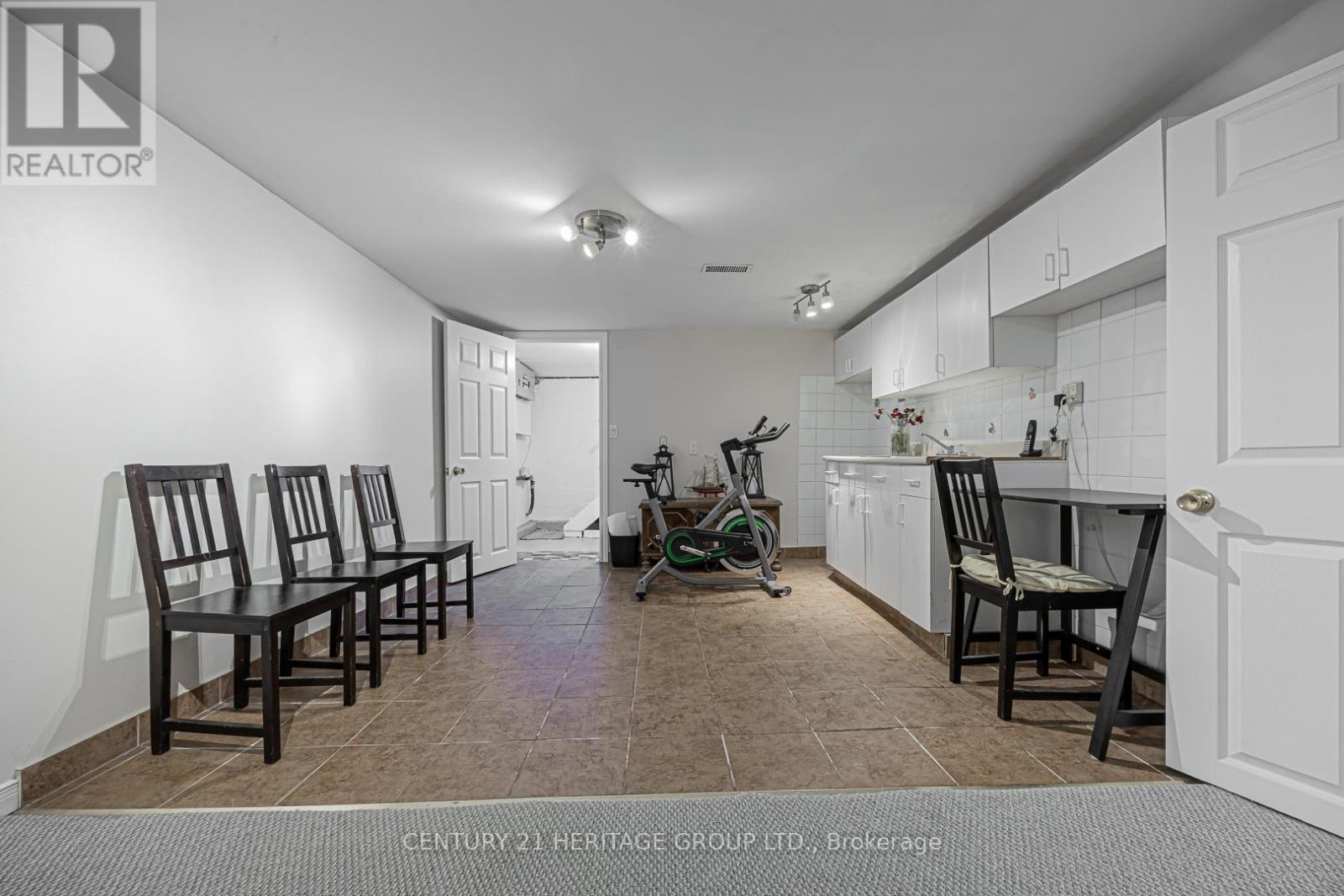 1059 GORHAM STREET - 41