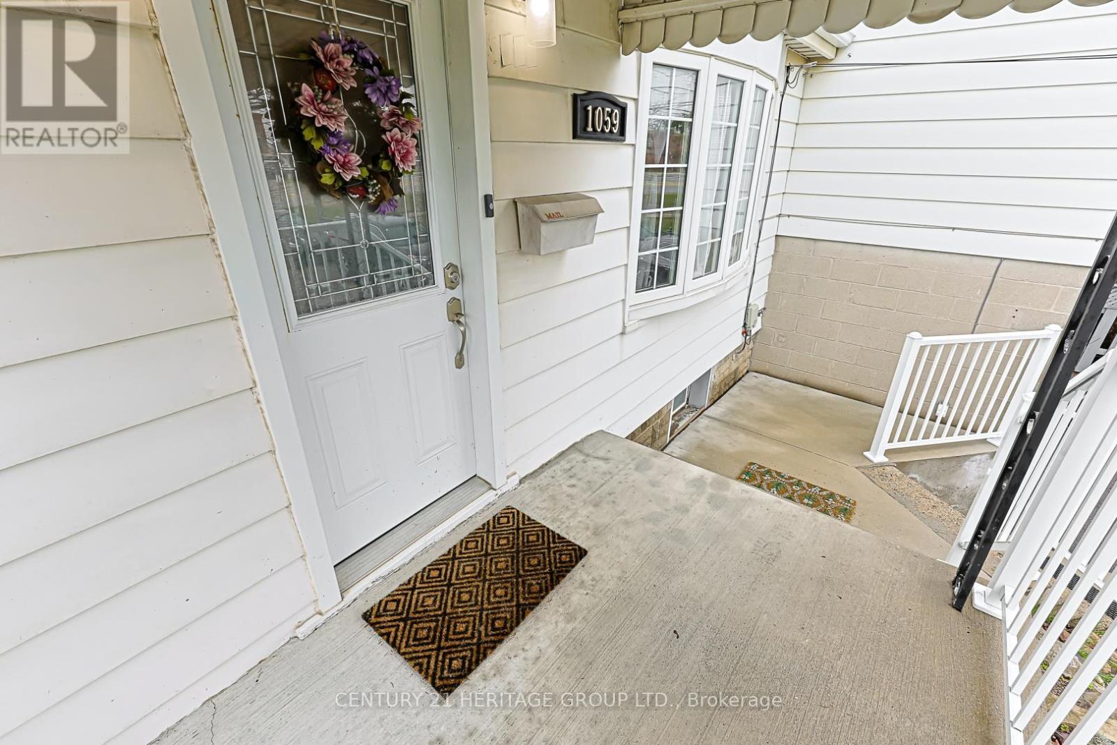 1059 GORHAM STREET - 7