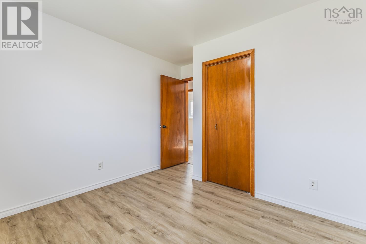 Property 25 of 49 of 54 LAVINIA Drive