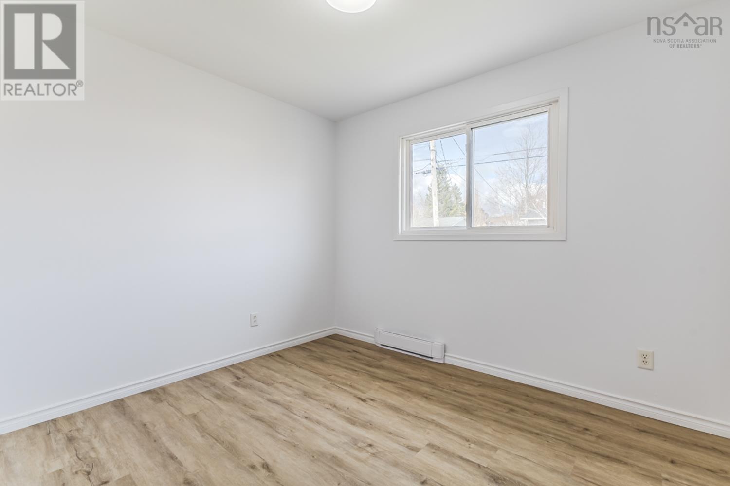 Property 23 of 49 of 54 LAVINIA Drive