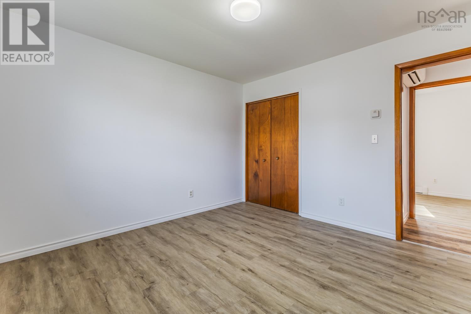 Property 20 of 49 of 54 LAVINIA Drive