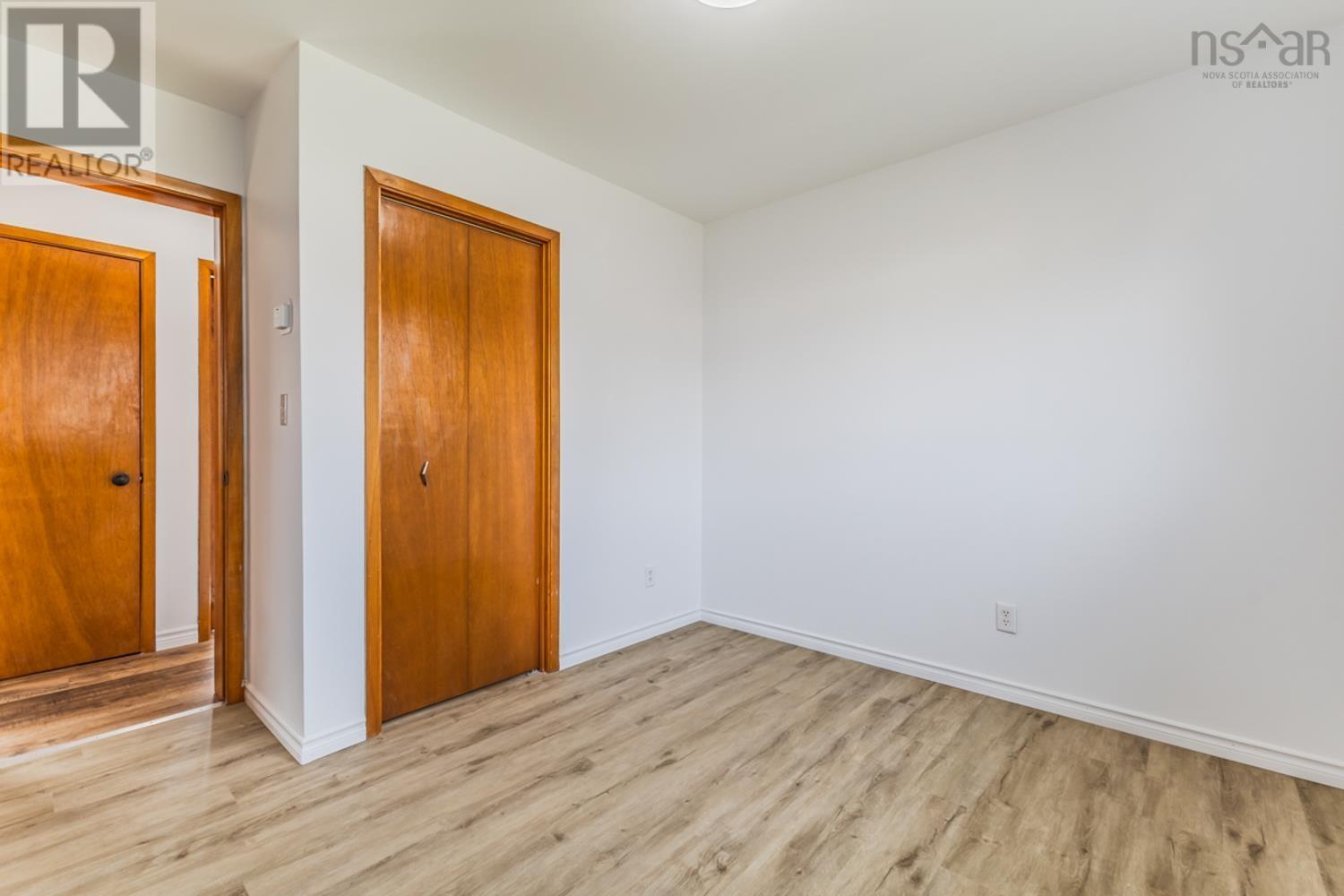 Property 24 of 49 of 54 LAVINIA Drive