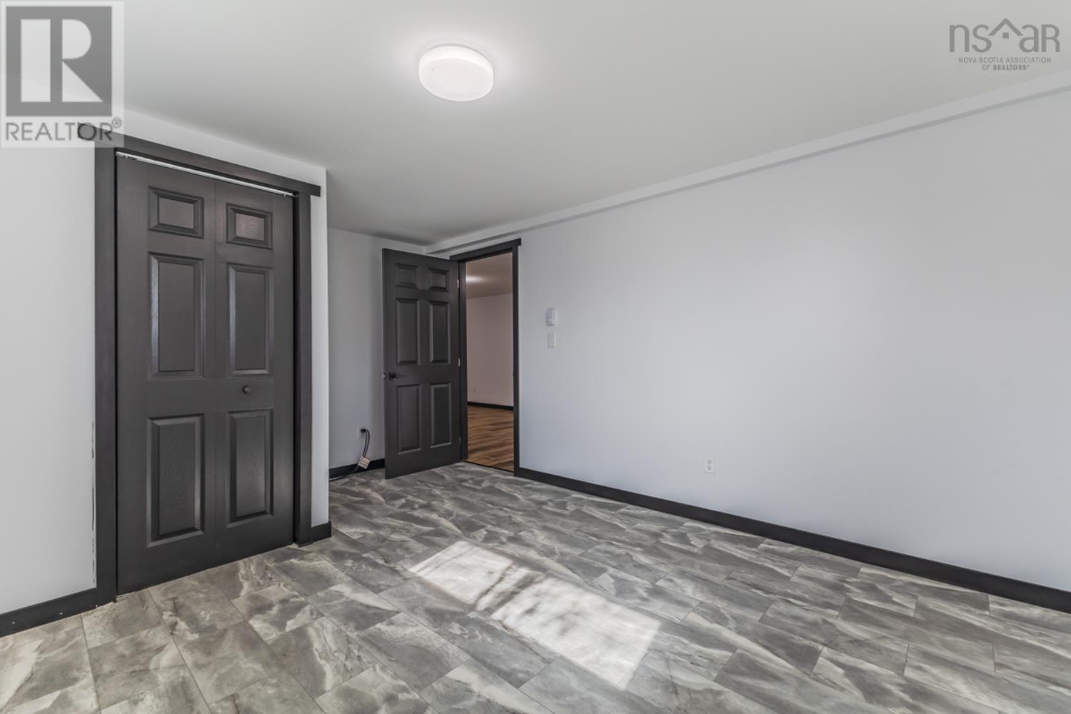 Property 36 of 49 of 54 LAVINIA Drive